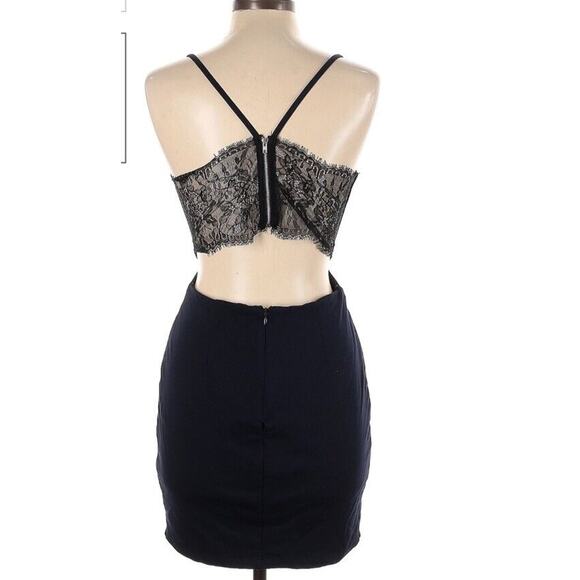 Lulu's Lace Open Back Mini Dress Bodycon Sleeveless Party Cocktail - Picture 2 of 7